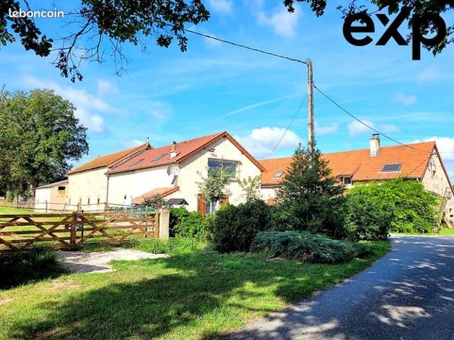 Maison 11 pièces 328 m²