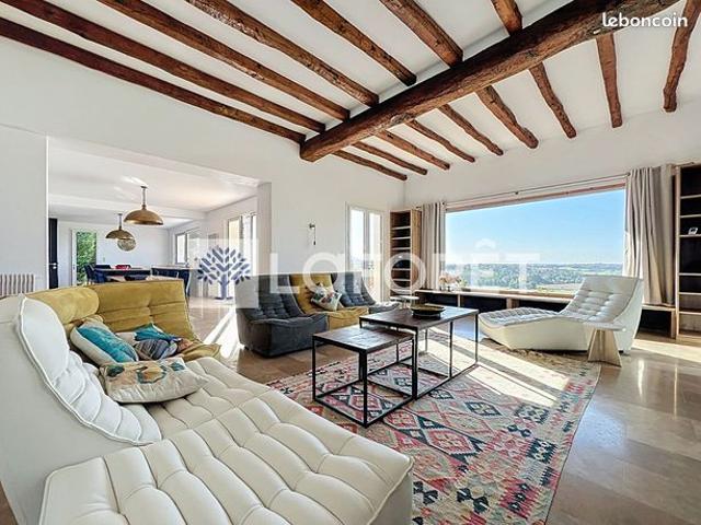 Maison 11 pièces 333 m²
