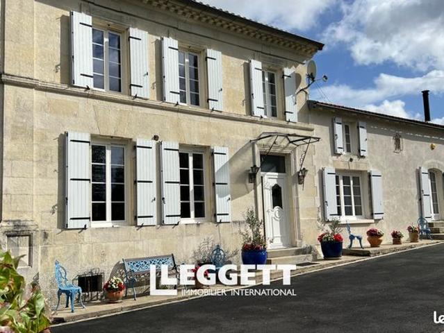 Maison 11 pièces 333 m²