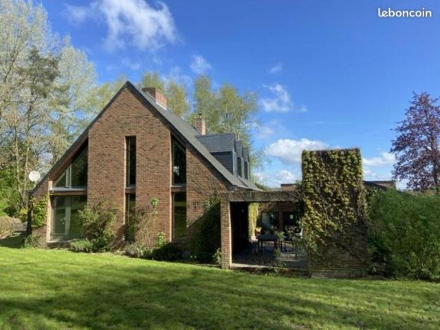 Maison 11 pièces 330 m²