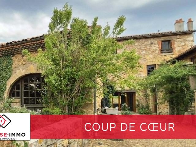 Maison 11 pièces 330 m²