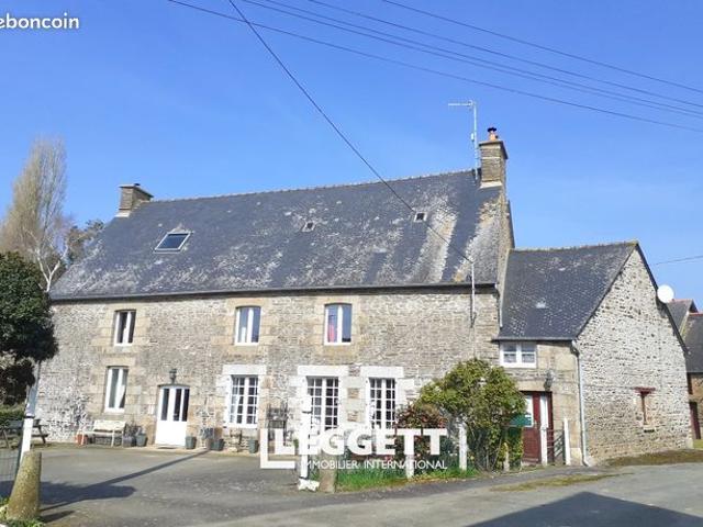 Maison 11 pièces 331 m²
