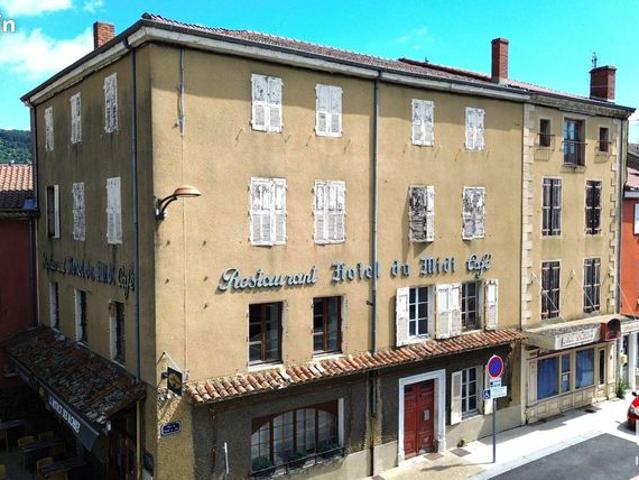 Maison 11 pièces 470 m²