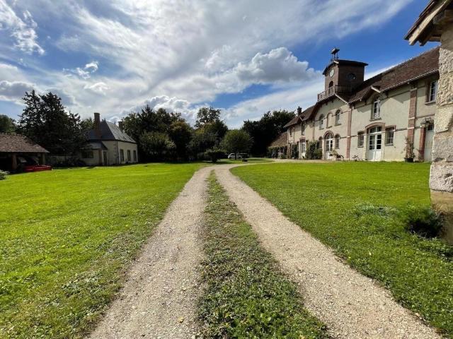 Maison 11 pièces 400 m²