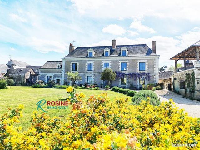 Maison 11 pièces 401 m²
