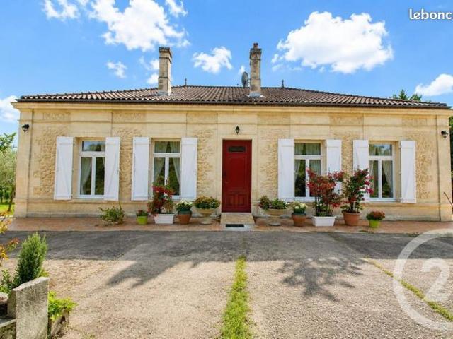 Maison 11 pièces 402 m²