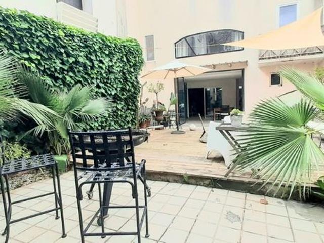 Maison 11 pièces 416 m²