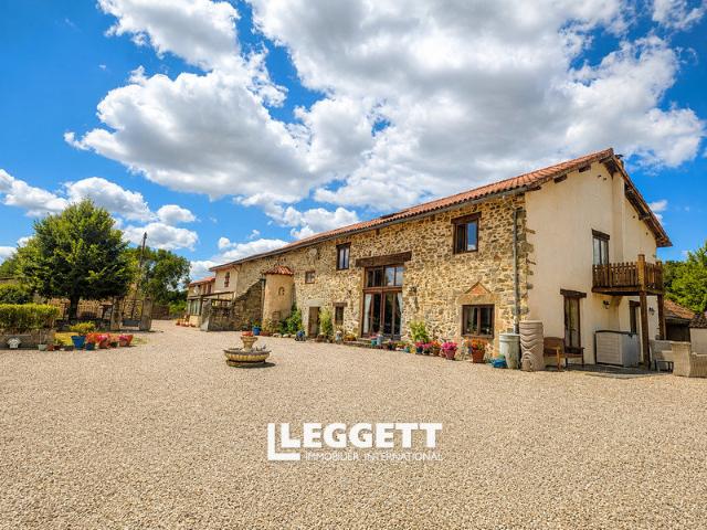 Maison 11 pièces 420 m²