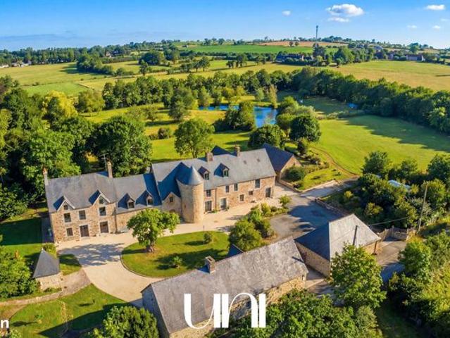 Maison 11 pièces 587 m²