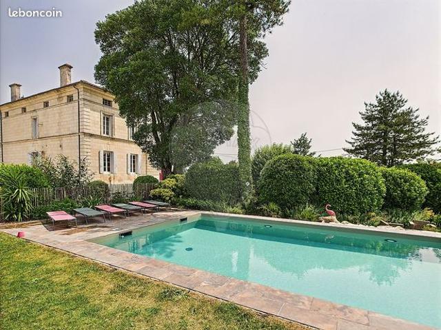 Maison 11 pièces 531 m²