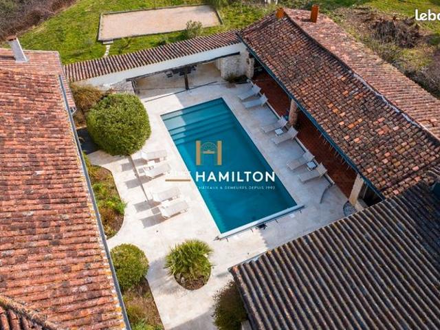 Maison 11 pièces 532 m²