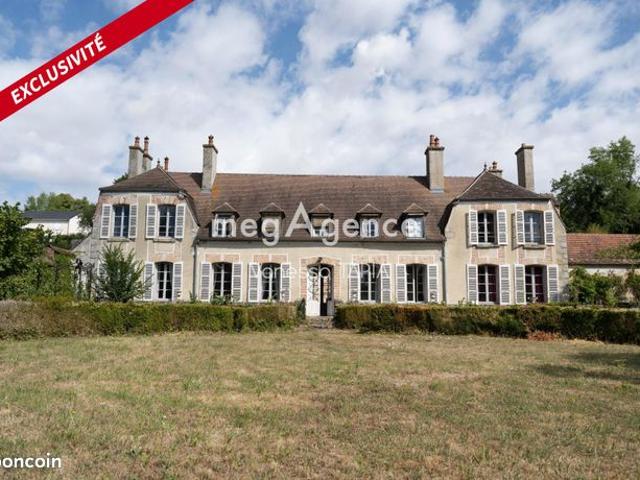 Maison 11 pièces 600 m²