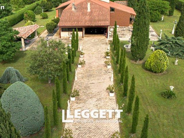 Maison 11 pièces 604 m²