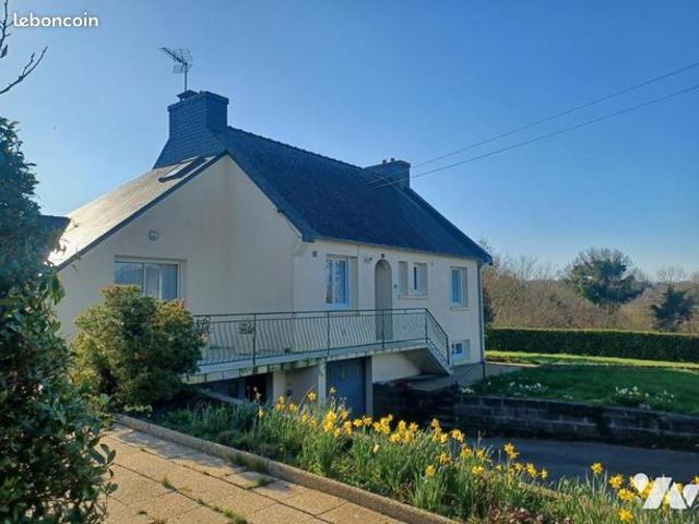 Maison 124 m² ST JACUT DU MENE