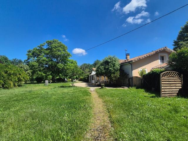 MAISON 125 M2 LEOGNAN