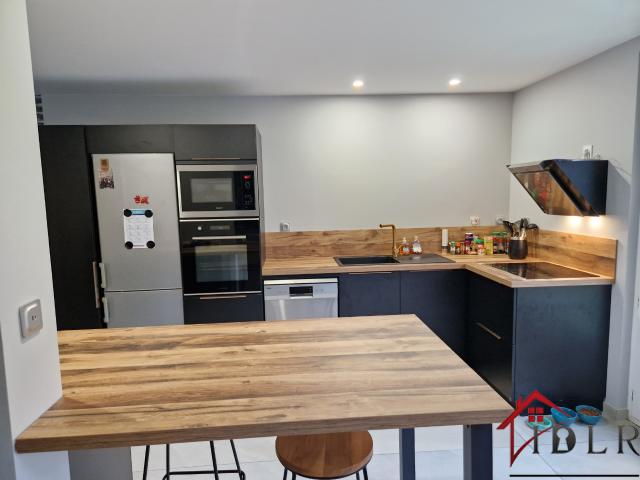 Maison 125 m2 type 6 avec garage et jardin à Saint Memmie