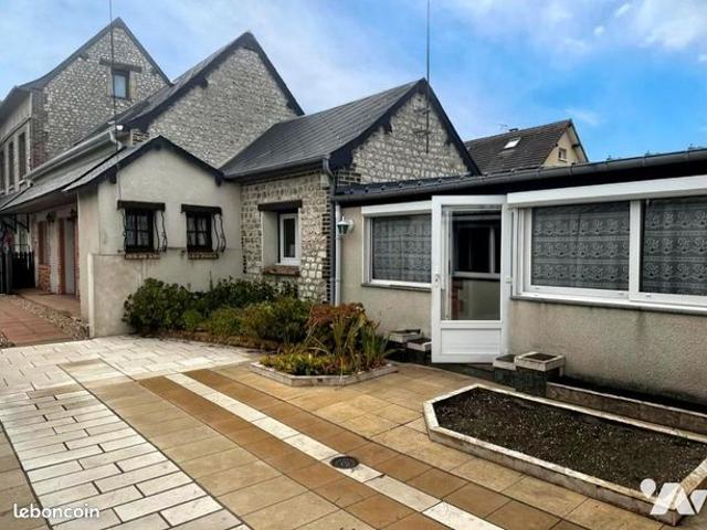 Maison 126 m² ST ETIENNE DU ROUVRAY