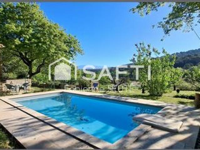 Maison 127 m2 plain pied, terrain 4220 m2, piscine