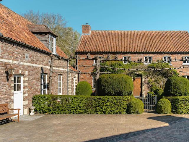 Maison avec jardin et terrasse
