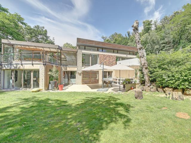 Maison 12 pièce s 700 m2