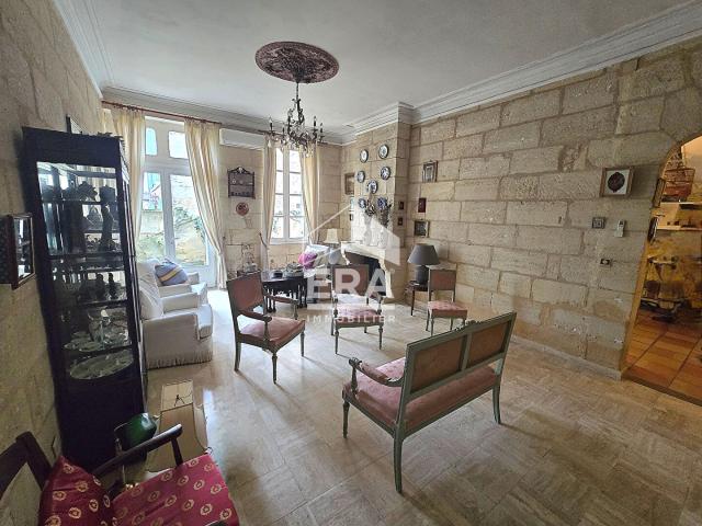 Maison 12 pièce s 362.12 m2
