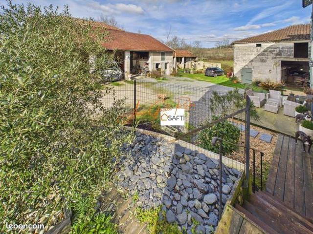 Maison 12 pièces 145 m²
