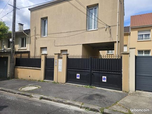 Maison 12 pièces 150 m²