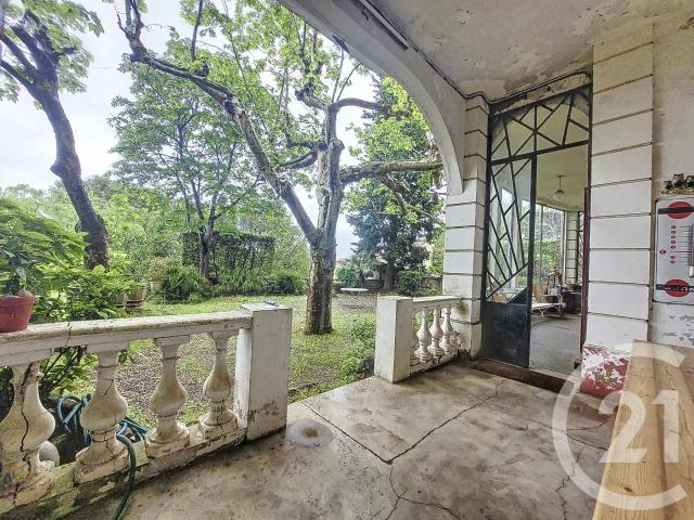 Maison 12 pièces 178 m²