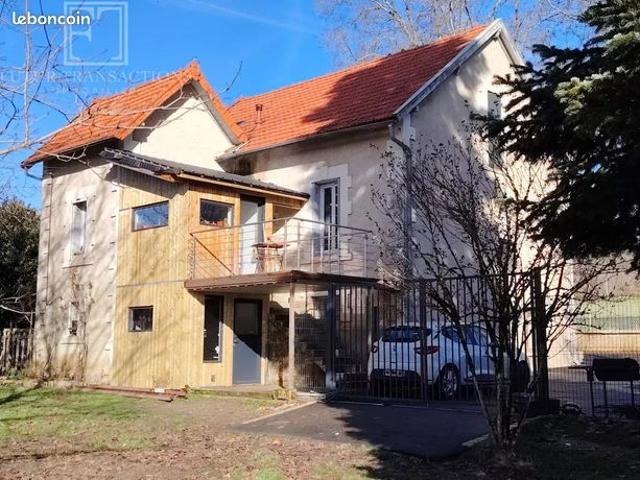 Maison 12 pièces 180 m²