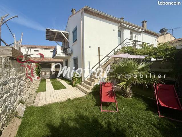 Maison 12 pièces 180 m²