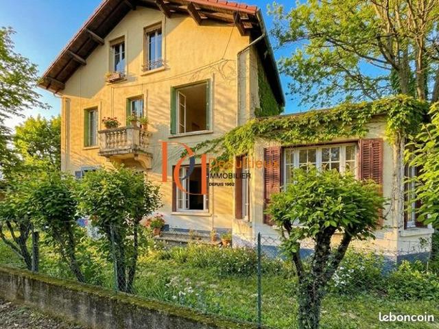 Maison 12 pièces 182 m²