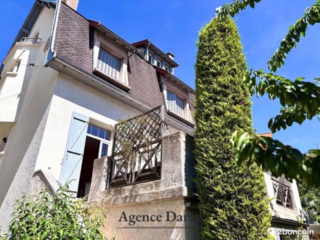 Maison 12 pièces 187 m²