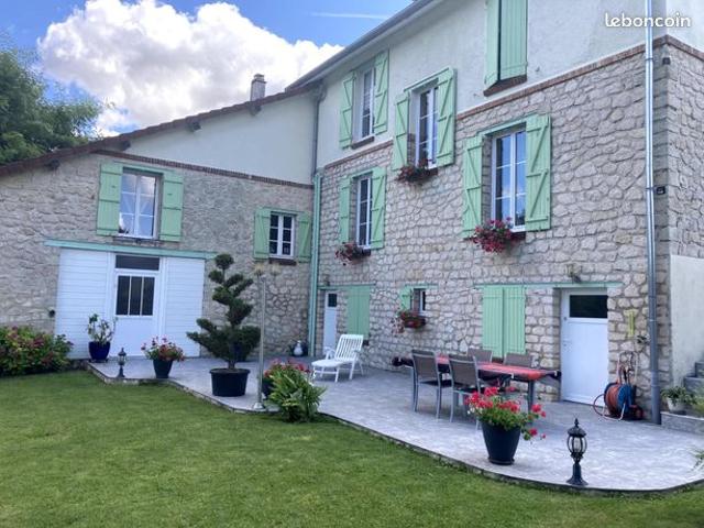 Maison 12 pièces 190 m²