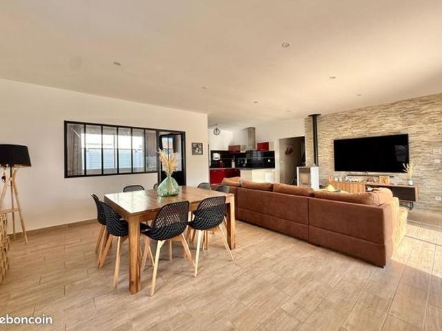 Maison 12 pièces 194 m²