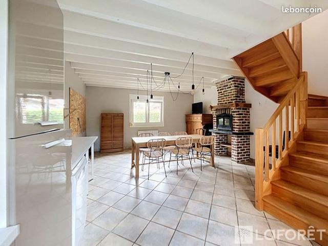 Maison 12 pièces 196 m²