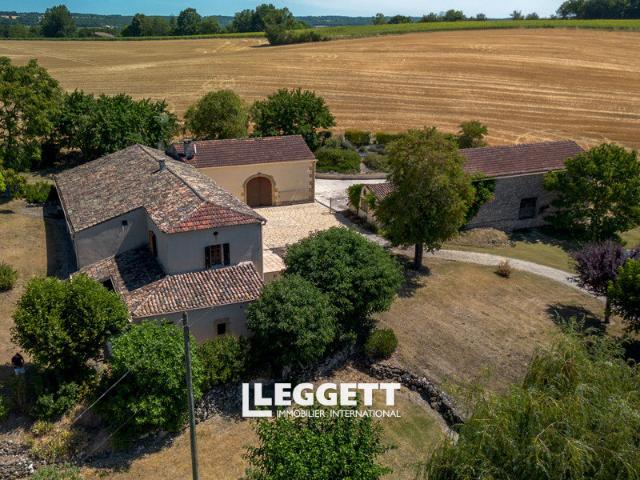 Maison 12 pièces 130 m²