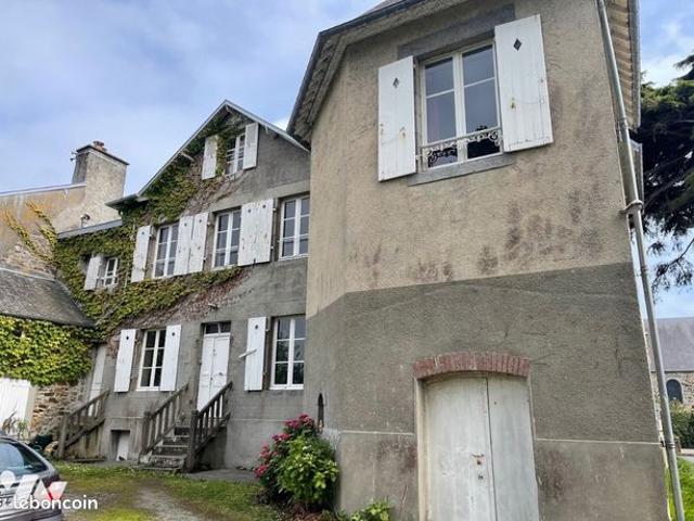 Maison 12 pièces 243 m²