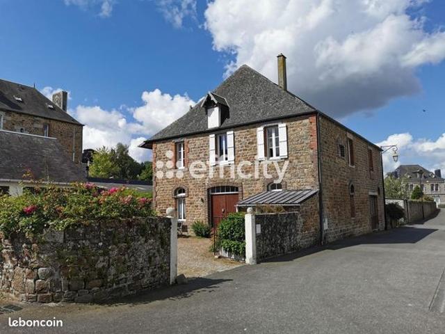 Maison 12 pièces 240 m²