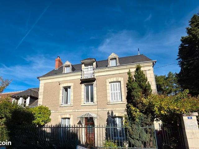 Maison 12 pièces 240 m²