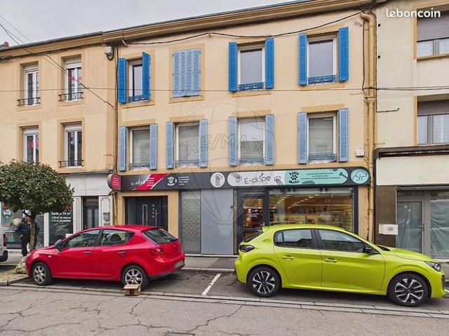 Maison 12 pièces 240 m²