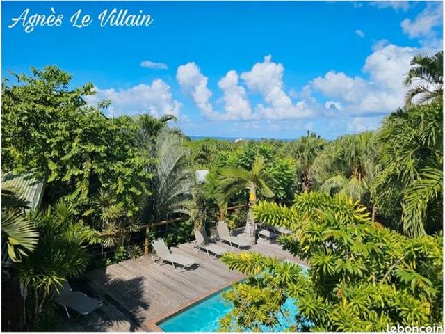 Maison 12 pièces 241 m²