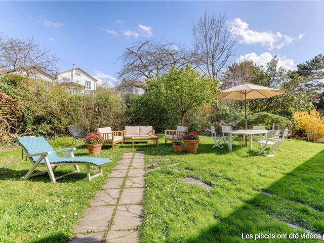 Maison 12 pièces 247 m²