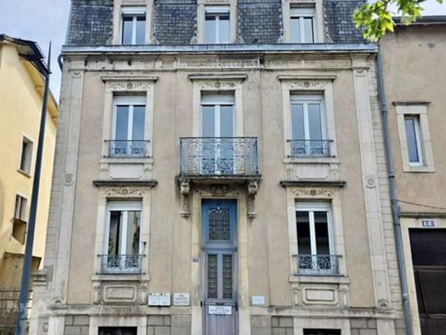Maison 12 pièces 246 m²
