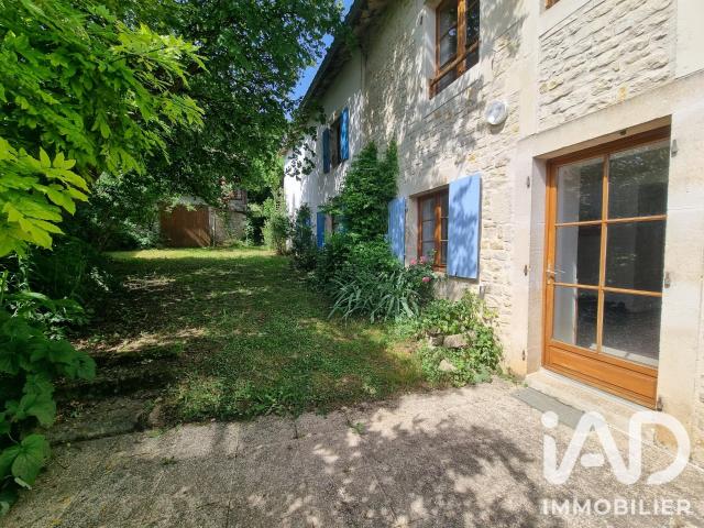 Maison 12 pièces 253 m²