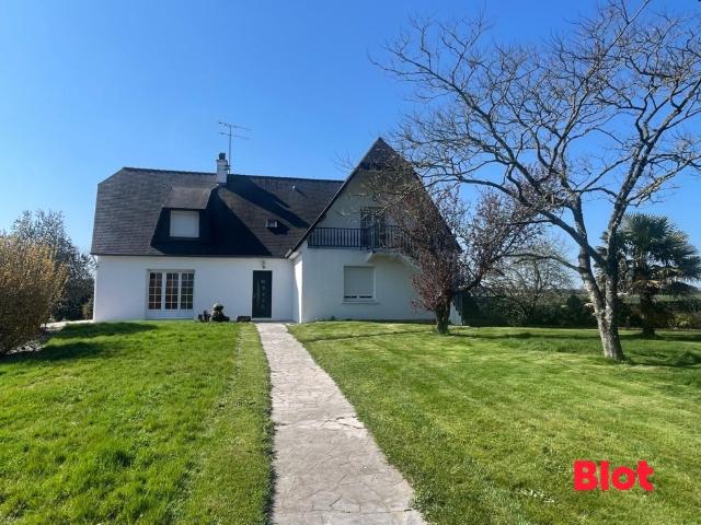 Maison 12 pièces 253 m²