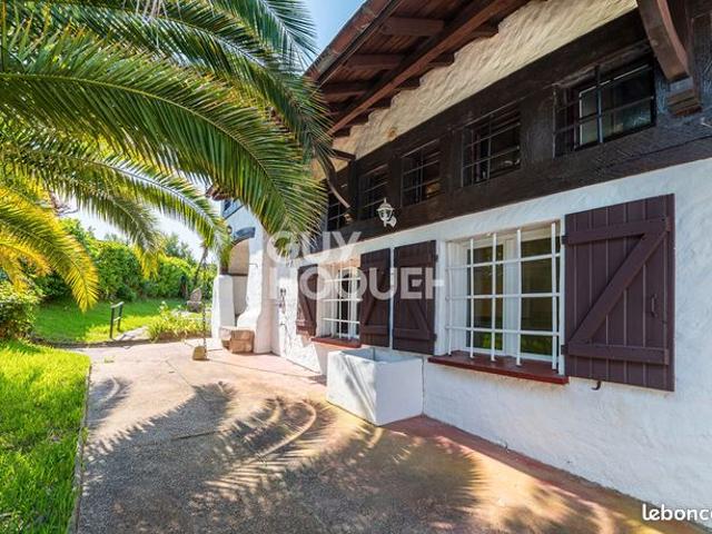 Maison 12 pièces 250 m²