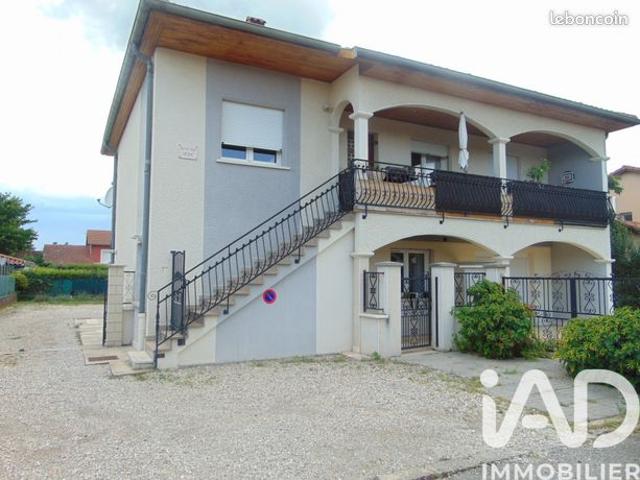 Maison 12 pièces 251 m²