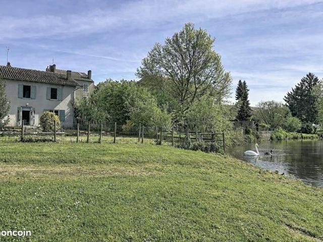 Maison 12 pièces 257 m²