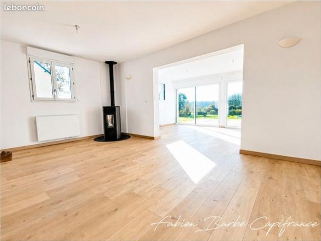Maison 12 pièces 254 m²