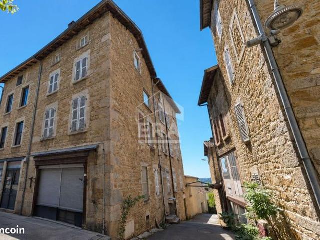 Maison 12 pièces 256 m²